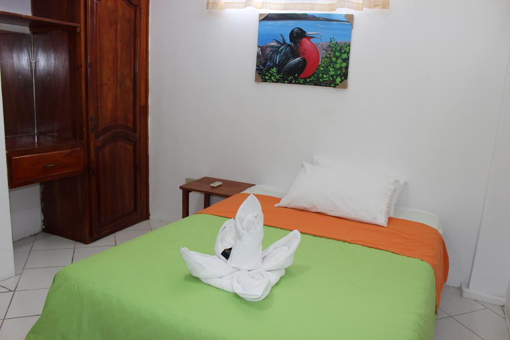 The Island Home Puerto Ayora  Exterior photo